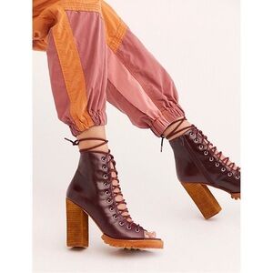 Free People x Jeffrey Campbell Palermo Wine Heel Lace-Booties Size 7